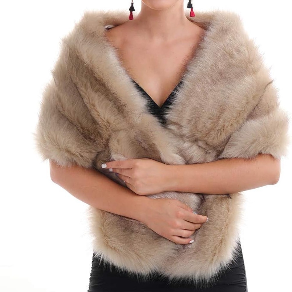 Elegant Tan Fur Cape for Women